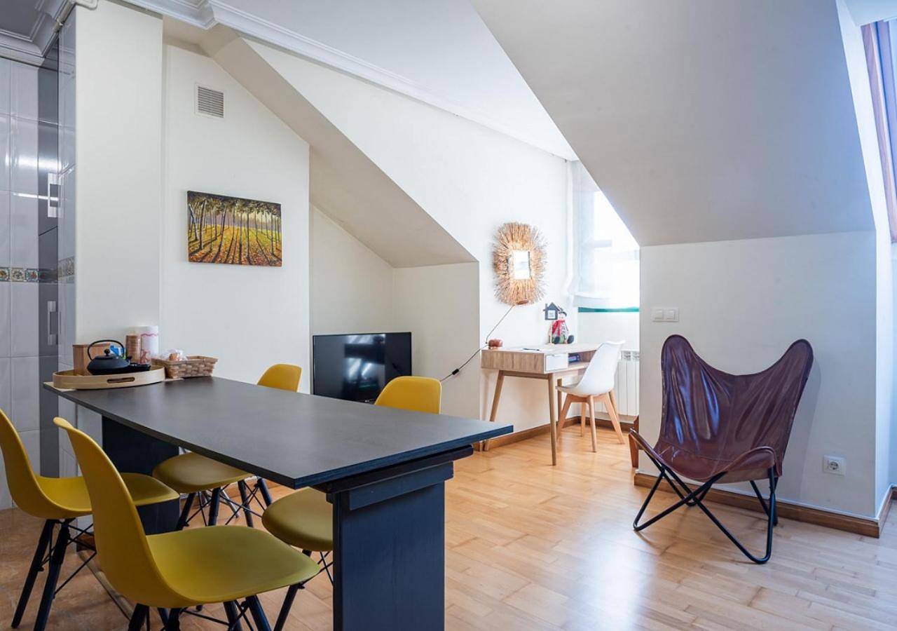Apartamento Irene Centrico Con Wifi Y Parking Coche Tamano Medio Cangas De Onis Exterior photo